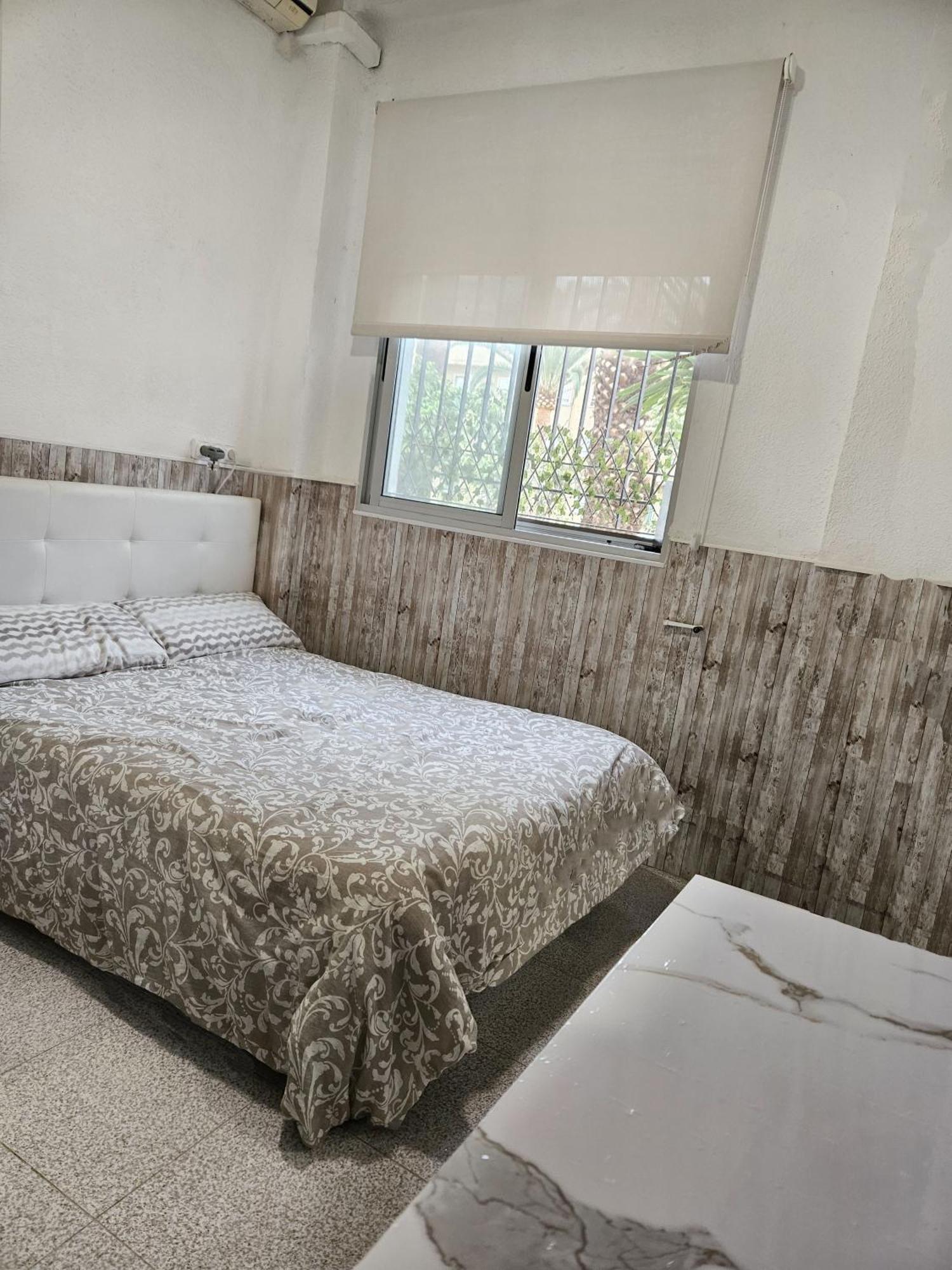 Habitacion En Casa De Familia "Valenciabonita" Экстерьер фото